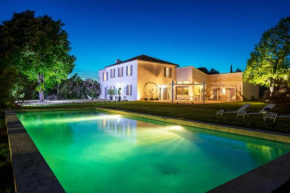 La Bastide de Damien, 5 clefs Demeure d'Exception et Table Remarquable dans le guide Teritoria, JACUZZI Privatif, Cuisine étoilée Dominique Frérard